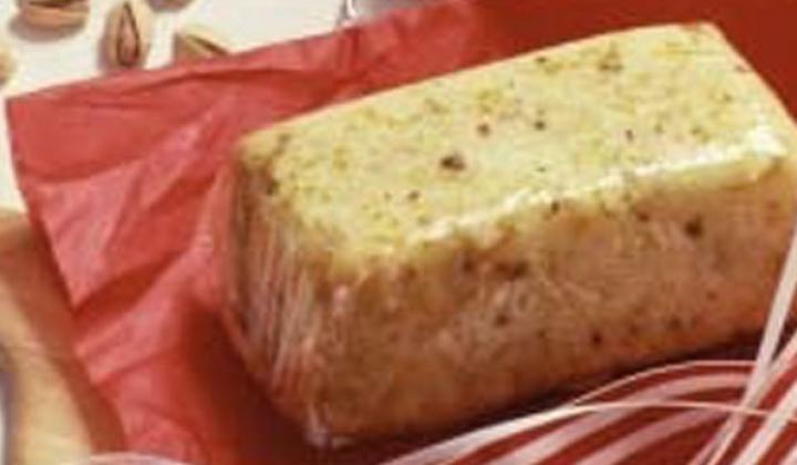 American Pistachio-Studded Holiday Sponge Cakes